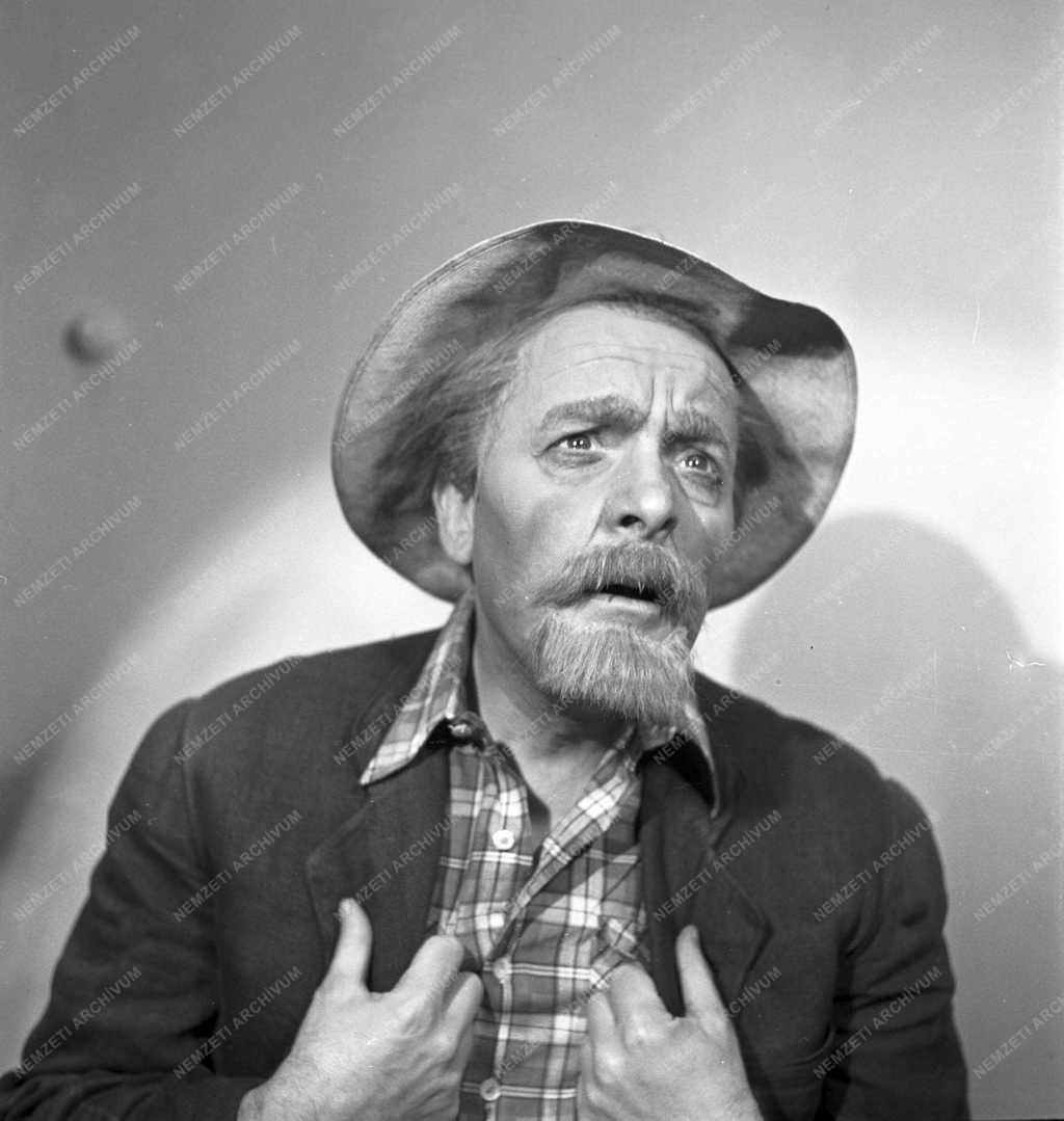 Színház - Halott völgy - Madách Színház 