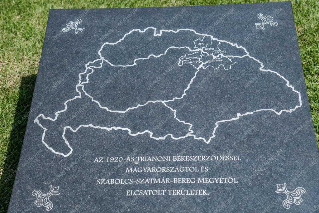 Városkép - Nyíregyháza - Nemzeti Összetartozás Emlékműve