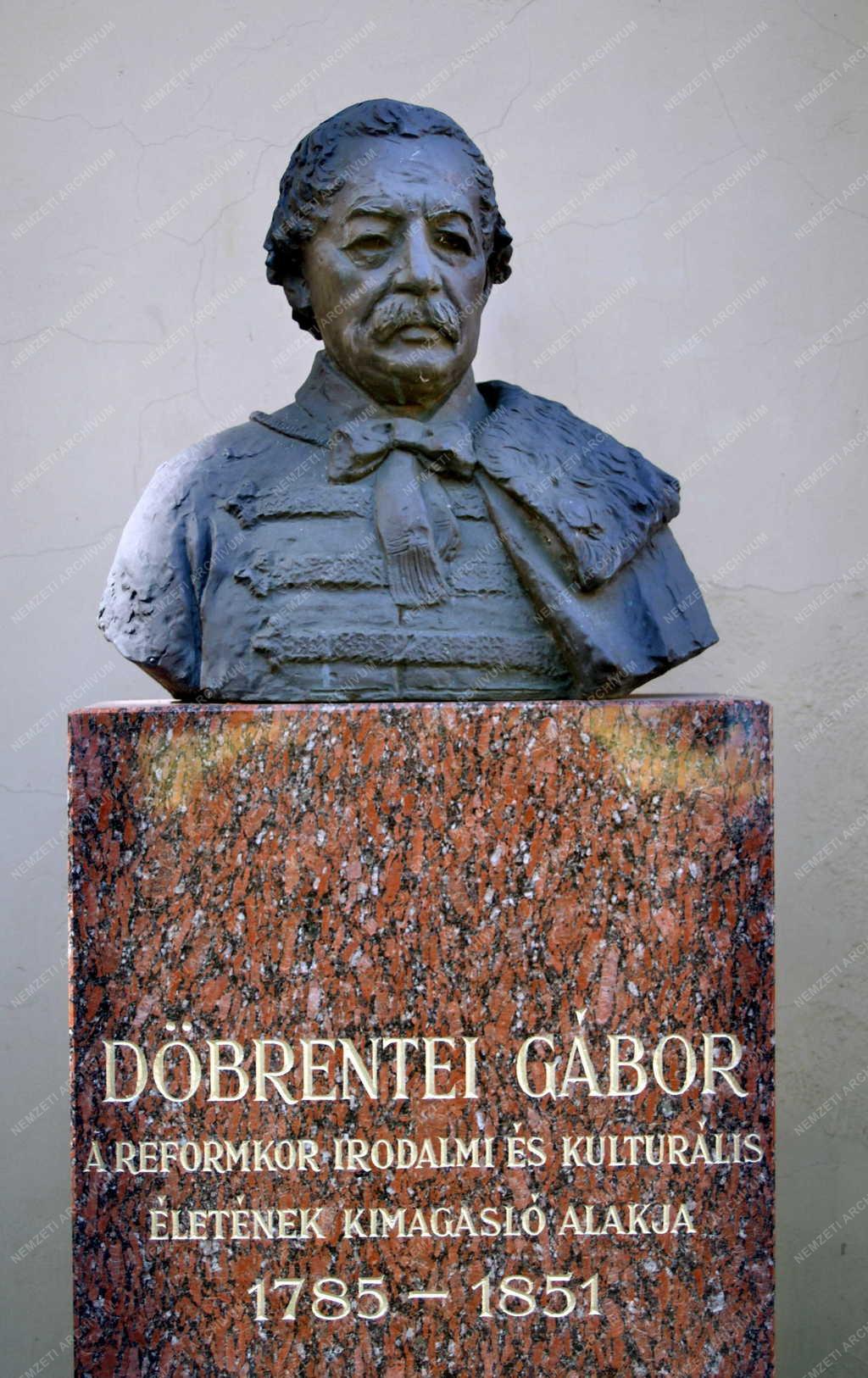 Budapest - Szobor - Döbrentei Gábor