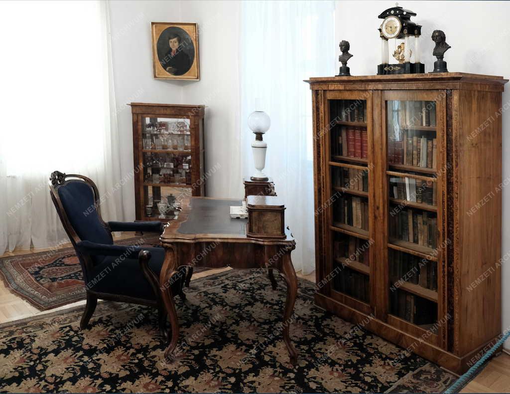Kultúra - MNM Semmelweis Orvostörténeti Múzeum, Könyvtár és Adattár