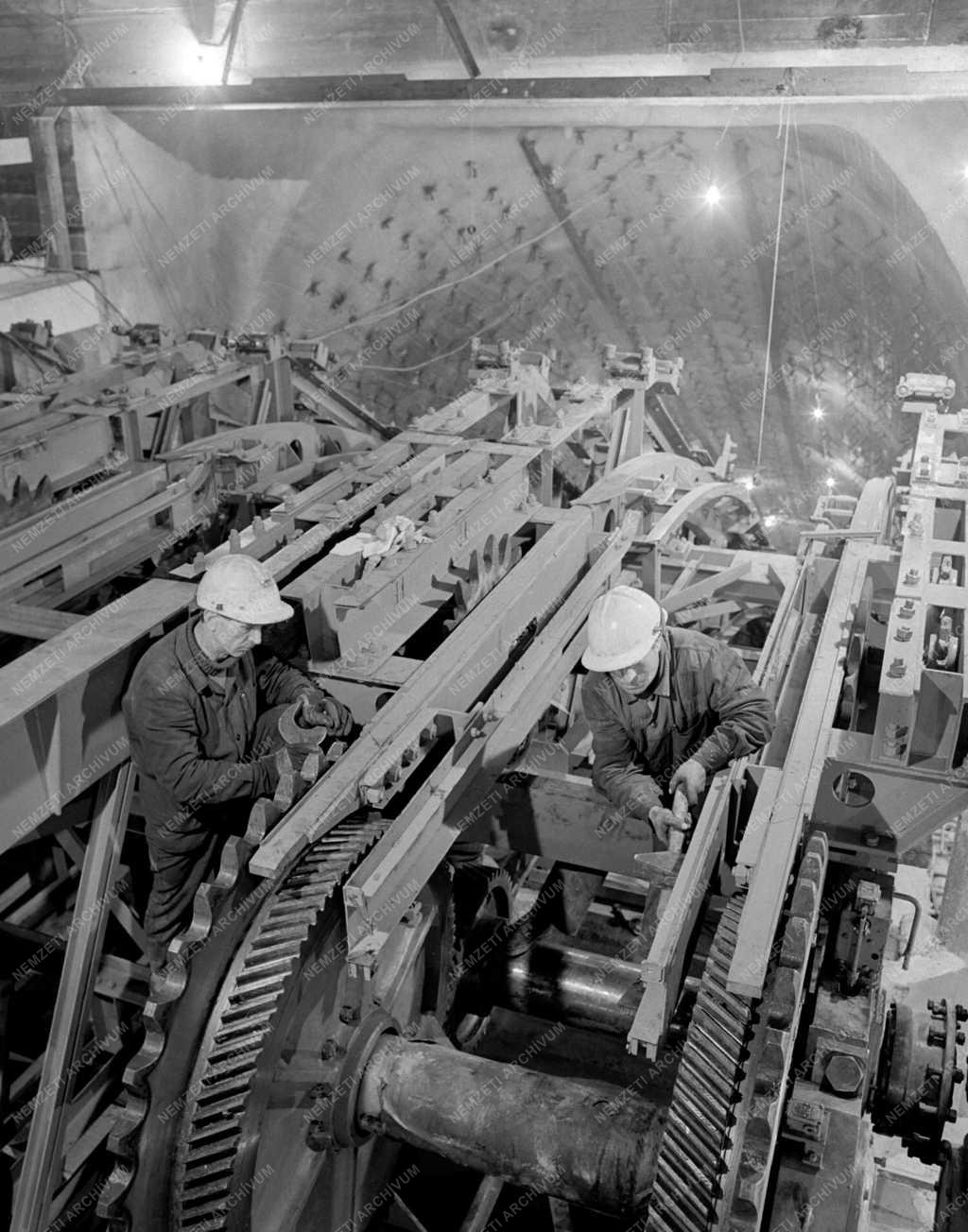 Építőipar - Közlekedés - A metró építése