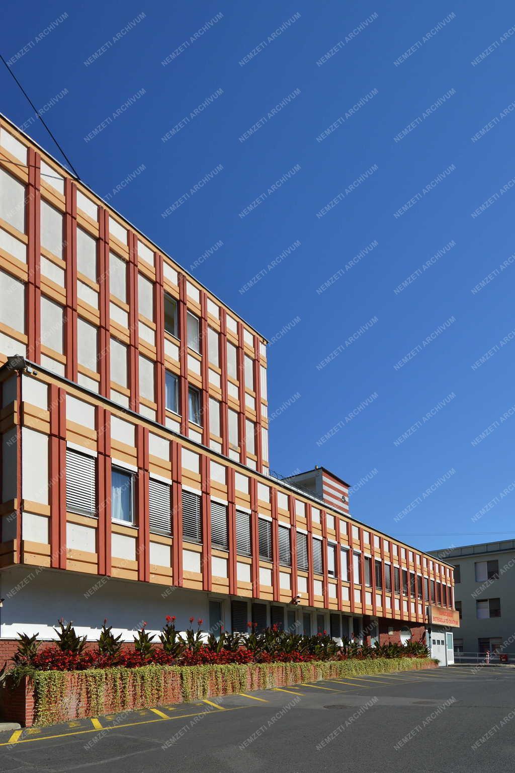 Egészségügy - Kaposvár - Sürgősségi Betegellátó Centrum