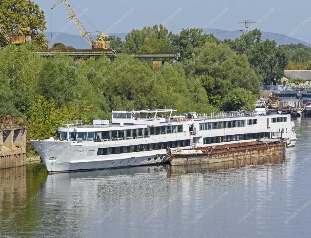 Városkép - Budapest - Újpesti-öböl