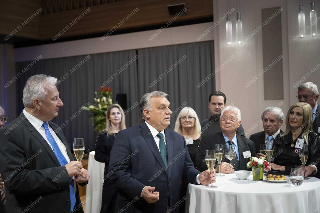 Orbán Viktor fogadta a Diaszpóra Tanács tagjait