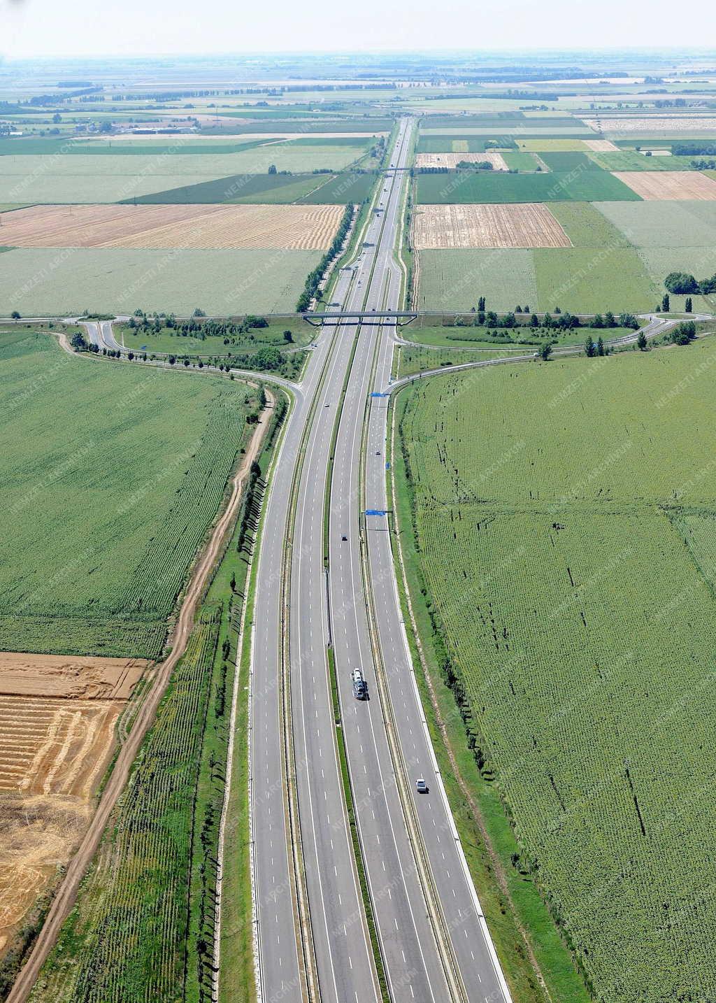 Közlekedés - Debrecen - Az M35-ös autópálya  