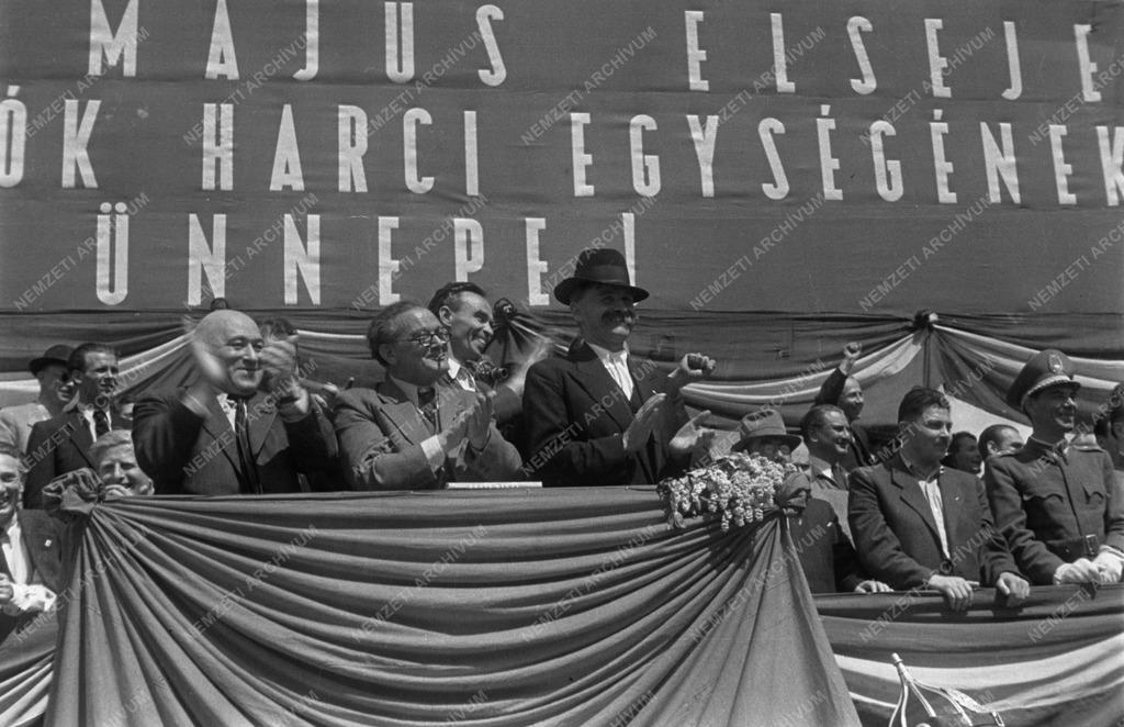 MÁJUS ELSEJE