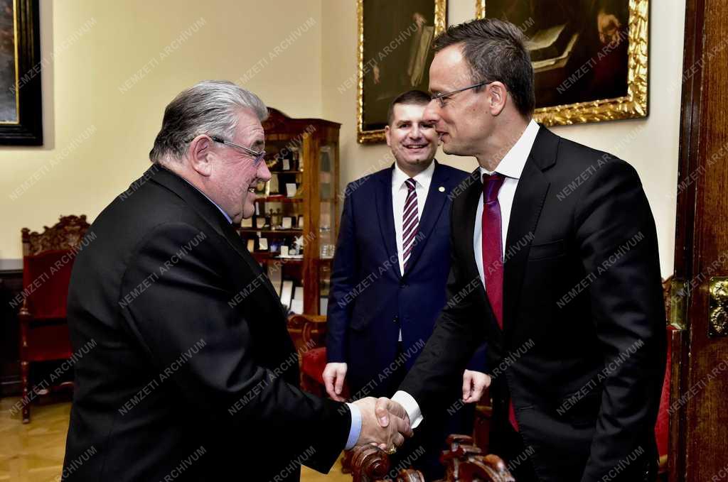 Szijjártó Péter Prágában