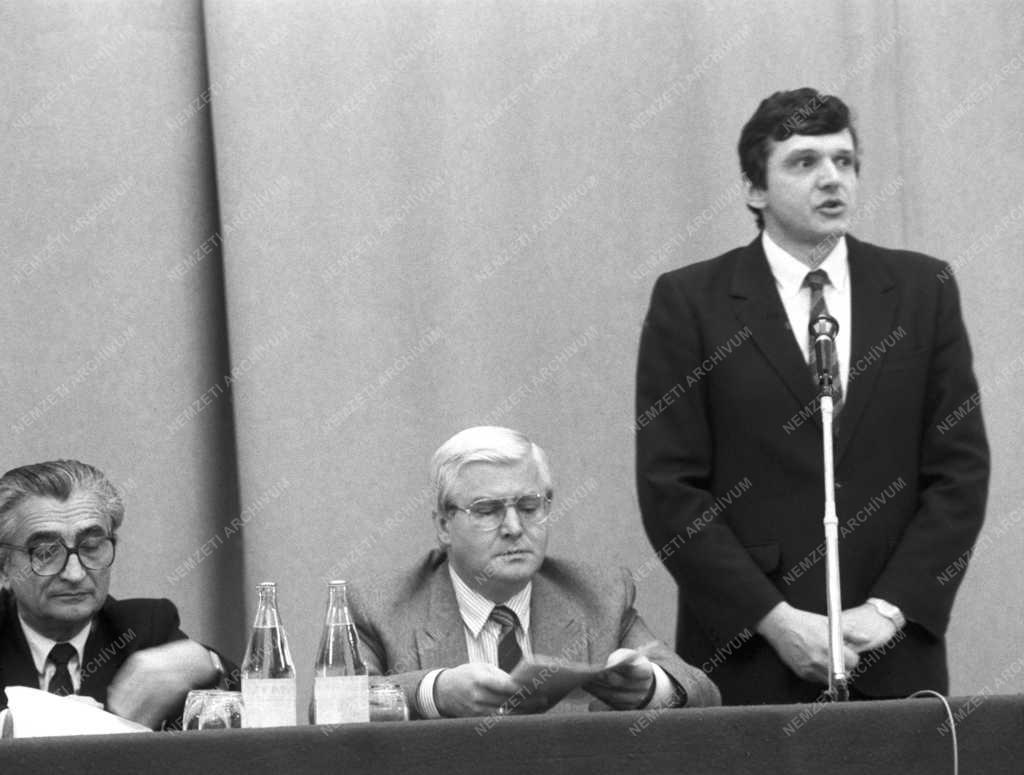 Belpolitika - Tudomány - Elméleti tanácskozás Gödöllőn