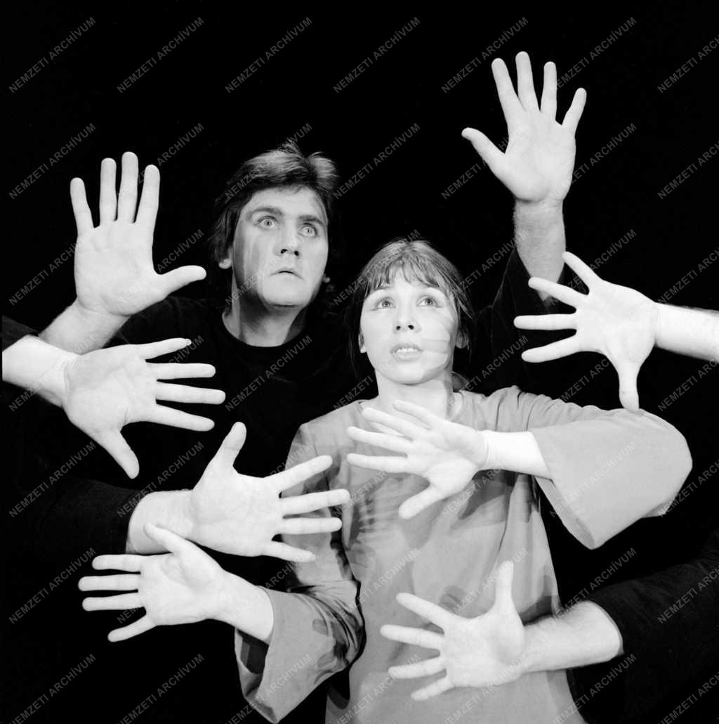 Kultúra - Színház - A világ bonyolult?