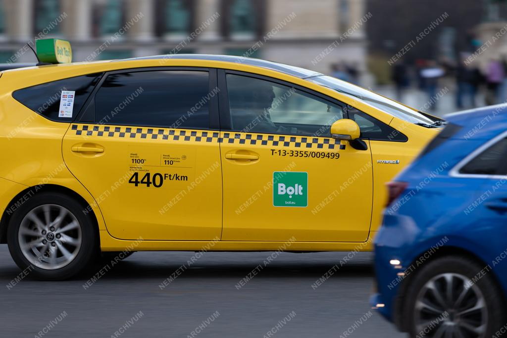 Közlekedés - Budapest - Taxi