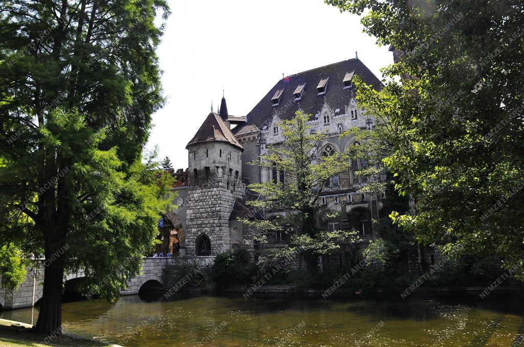 Városkép - Budapest - Városliget - Vajdahunyad vára