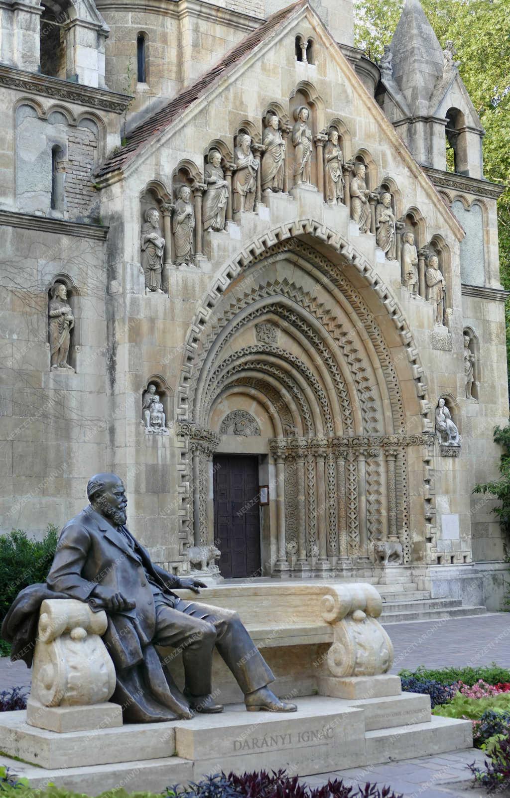 Köztéri szobor - Budapest - Darányi Ignác