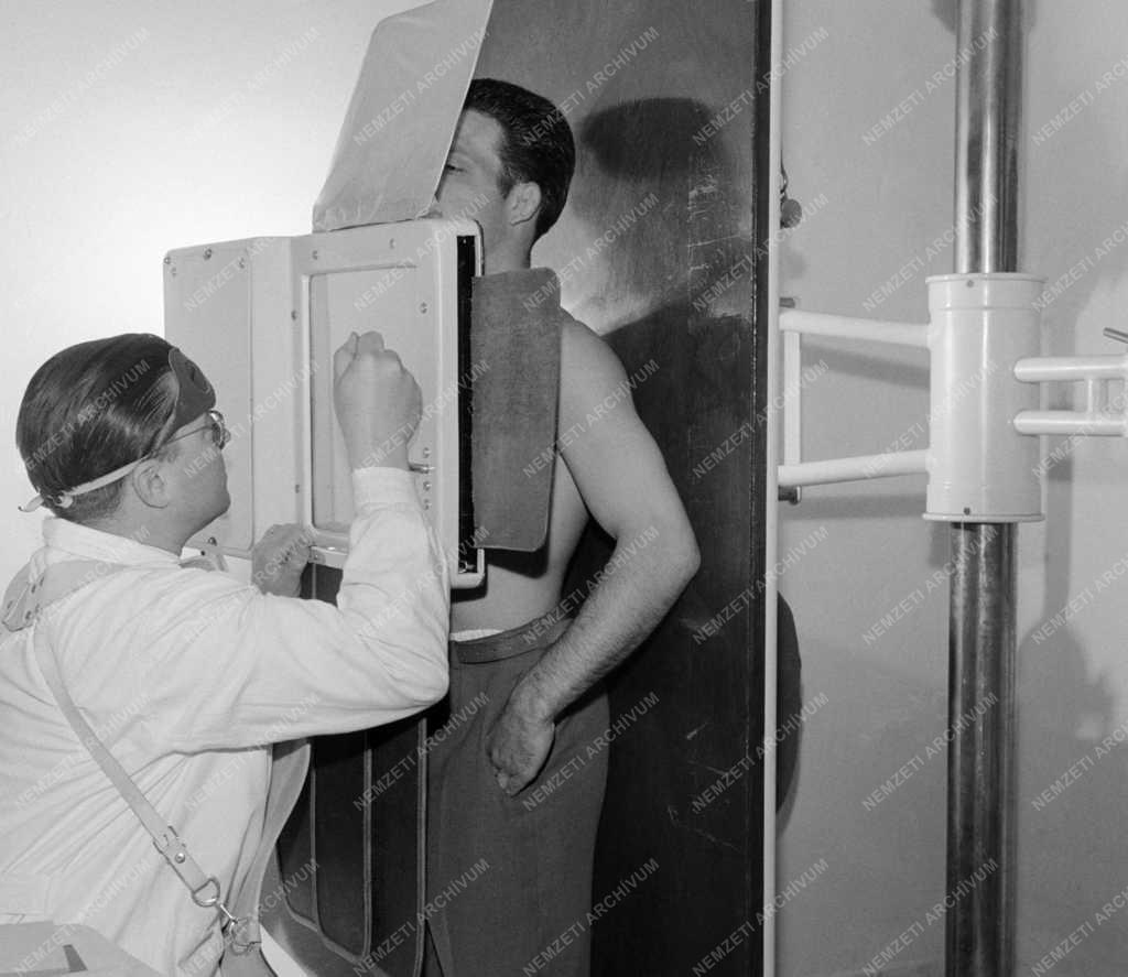 Egészségügy - Ipar - Szolnoki Járműjavító szakorvosi rendelője