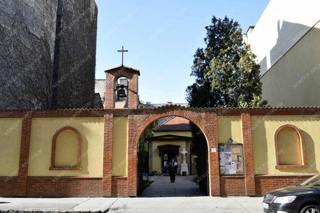 Egyház - Budapesti Szent Rita templom