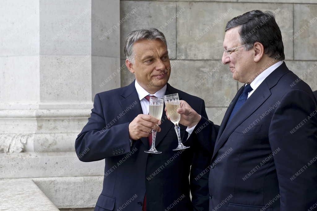 V4 - Orbán Viktor kormányfő és José Manuel Barroso találkozója az Országházban