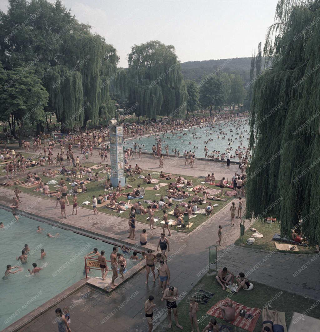 Szabadidő - Miskolctapolcai Strandfürdő