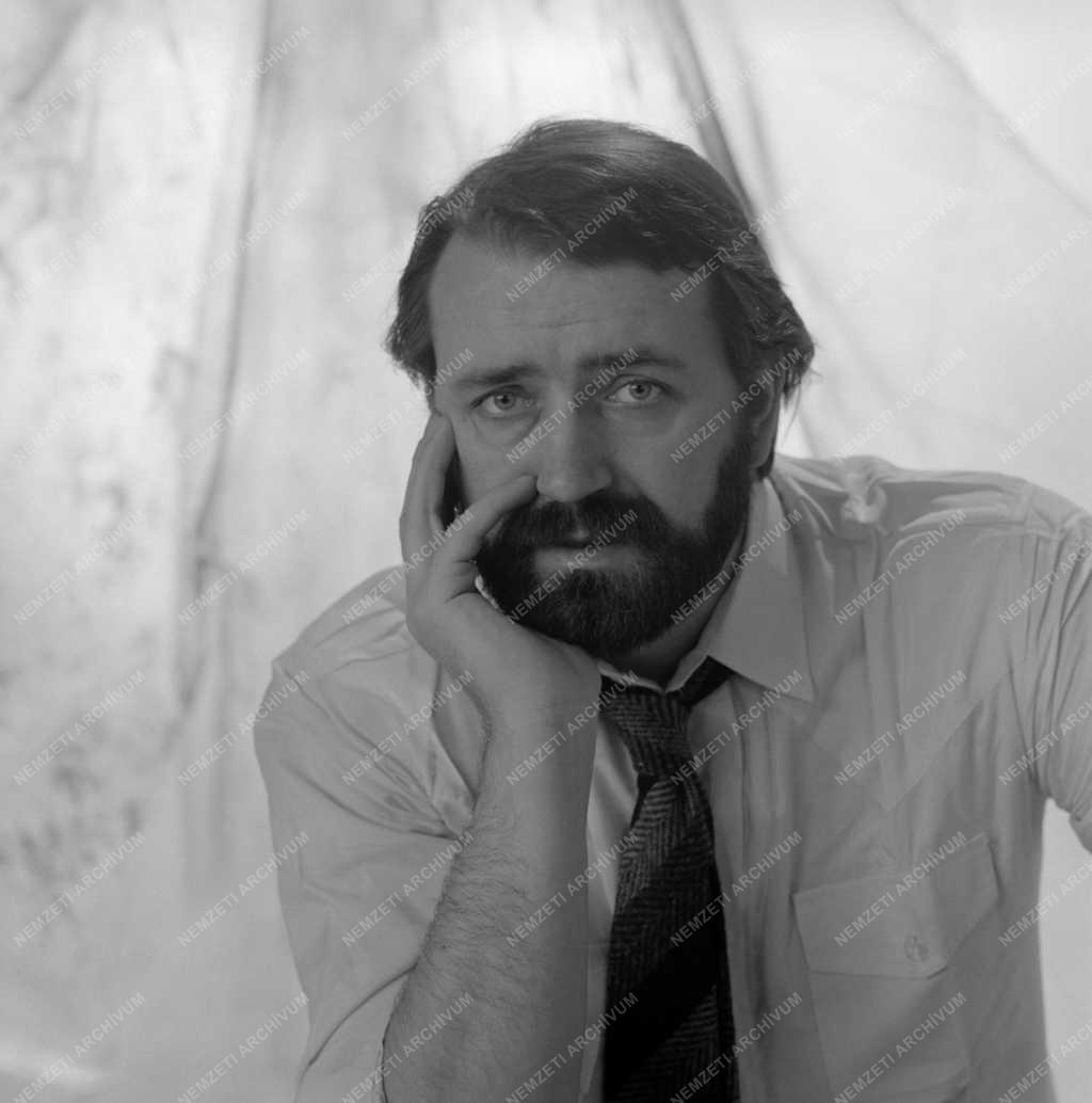 Művész portré - Andorai Péter