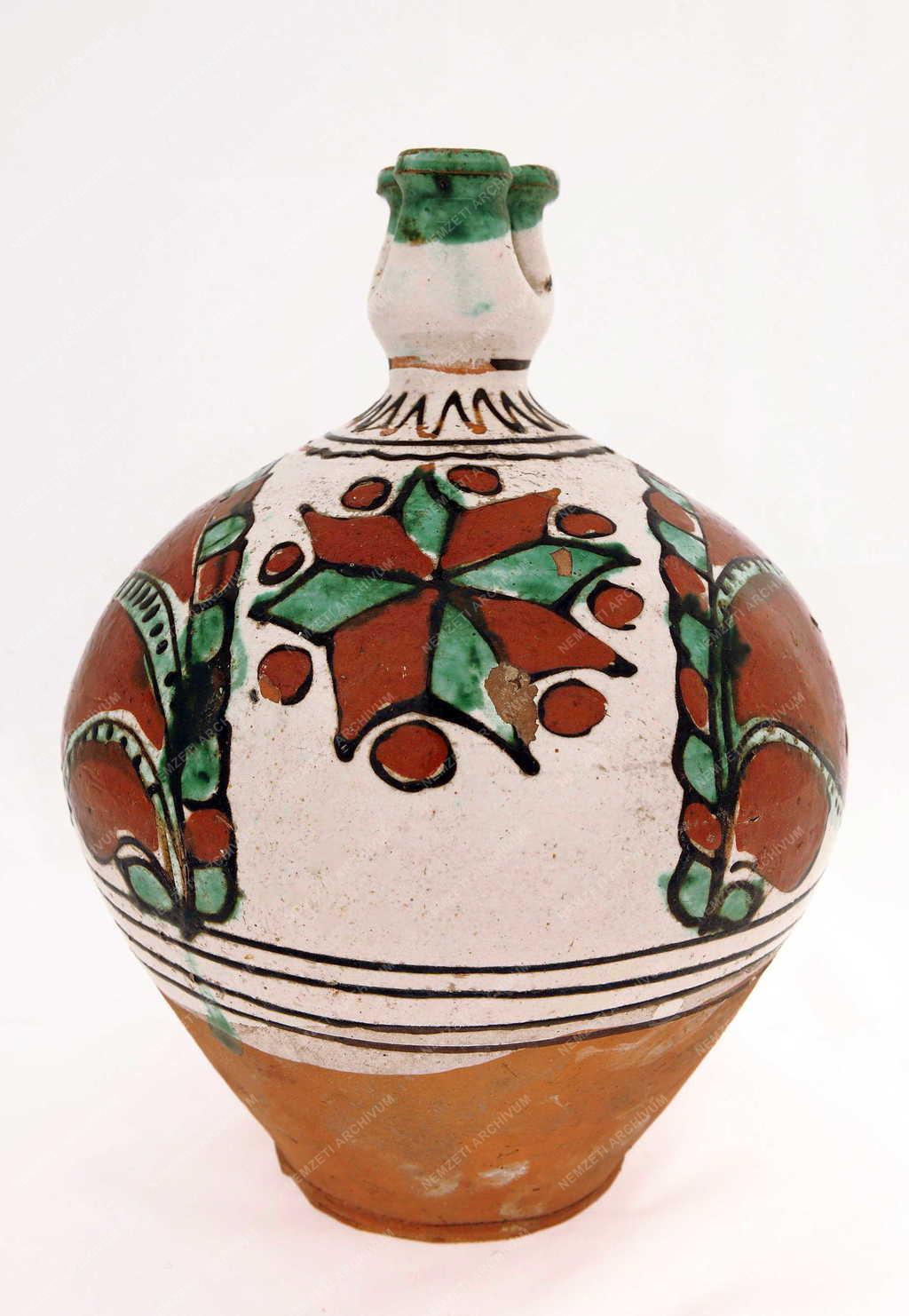 Népművészet - Debrecen - Cserépkorsó