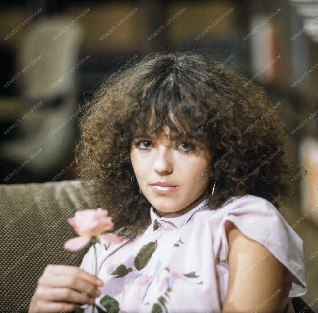 Kultúra - TV-film - Harmodios... és meg kell dögleni