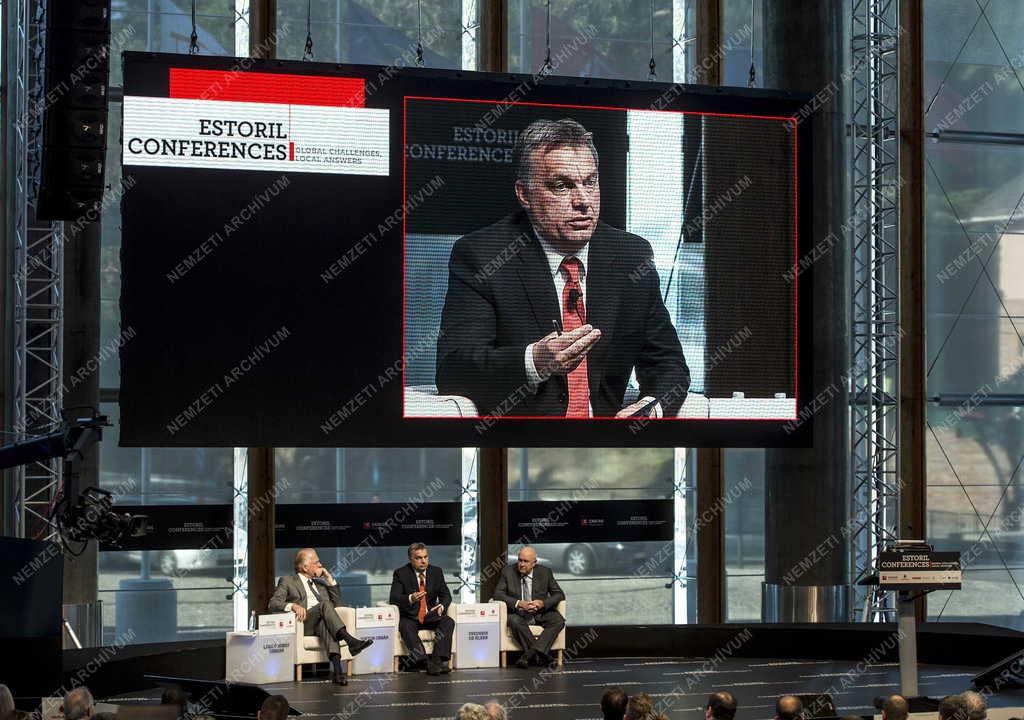 Orbán Viktor Estorilban