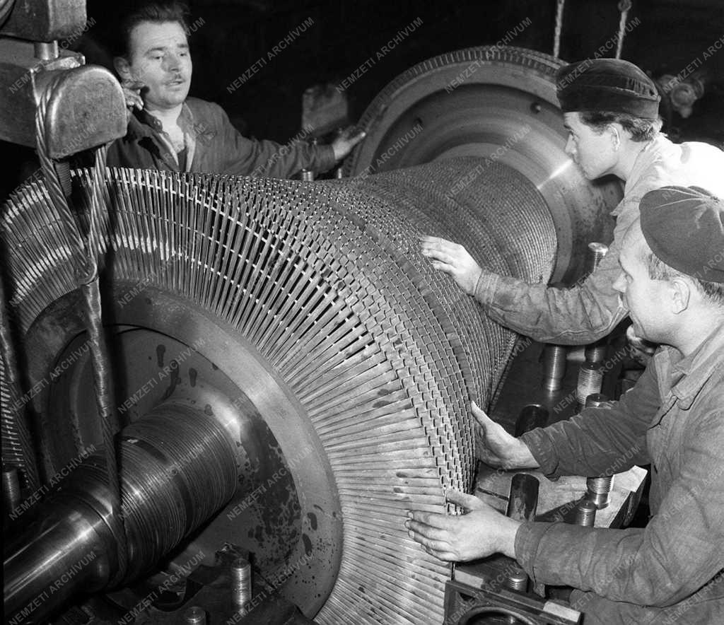 A szerző válogatása - Gőzturbina Kína részére
