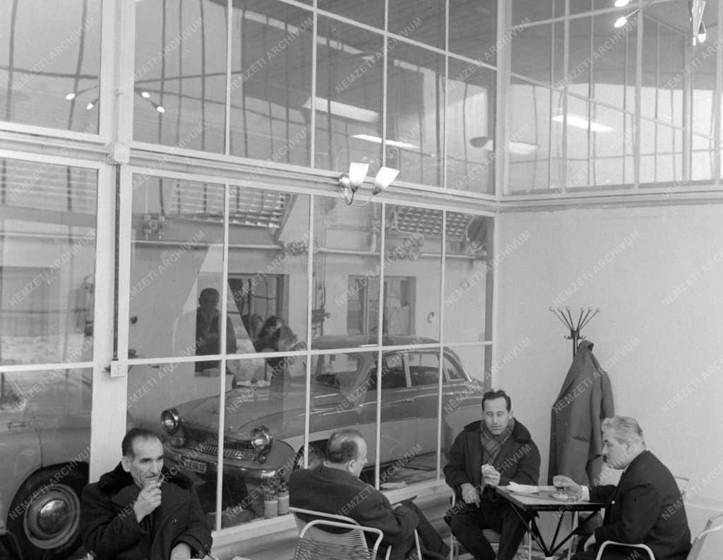 Szolgáltatás - Fővárosi Köztisztasági Hivatal új autótisztító állomása