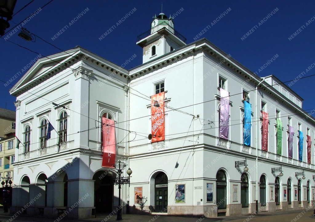 Épület - A Miskolci Nemzeti Színház