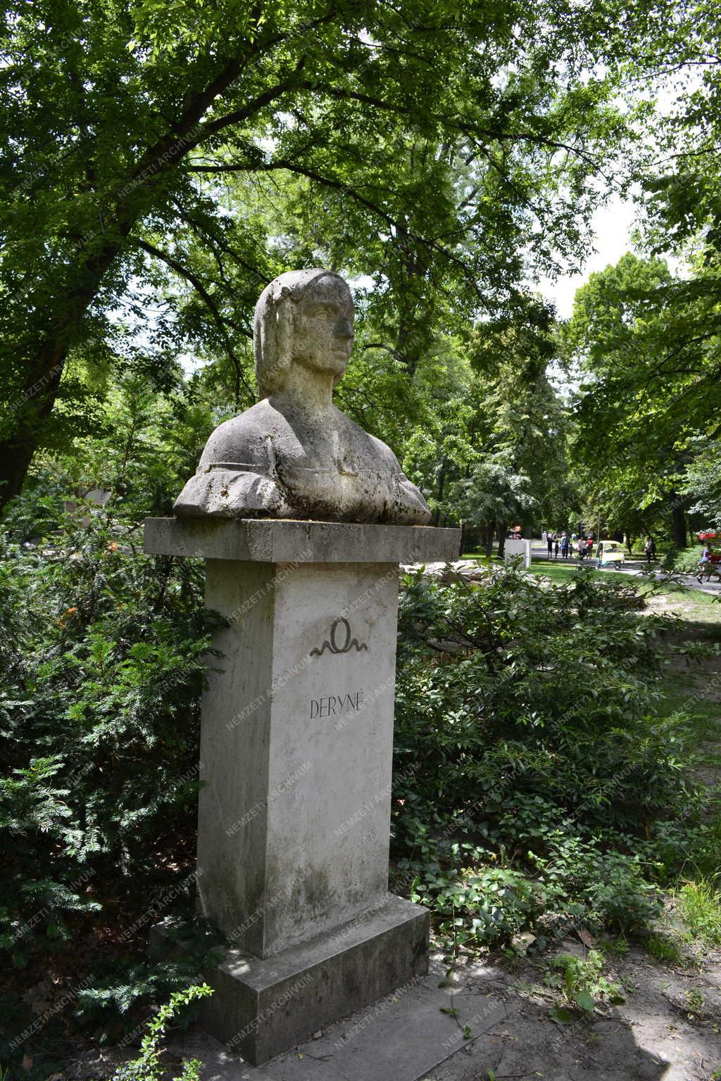 Kultúra - Déryné-mellszobor a Margitszigeten