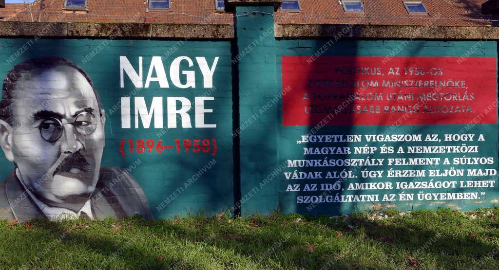 Emlékezés - Budapest - 1956-os hősöket bemutató falfestmények Pasaréten