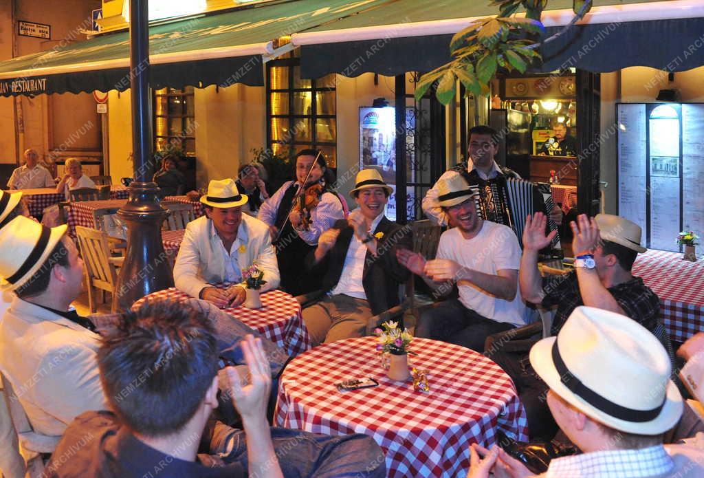 Vendéglátás - Budapest - Kecskeméti utca