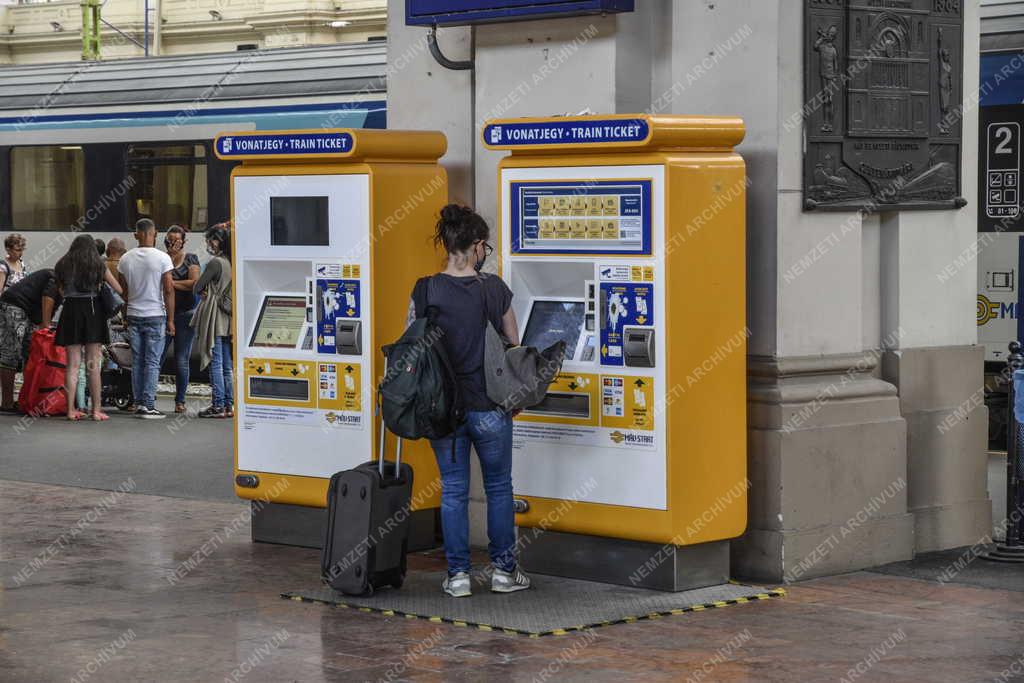 Közlekedés - Budapest - Keleti pályaudvar