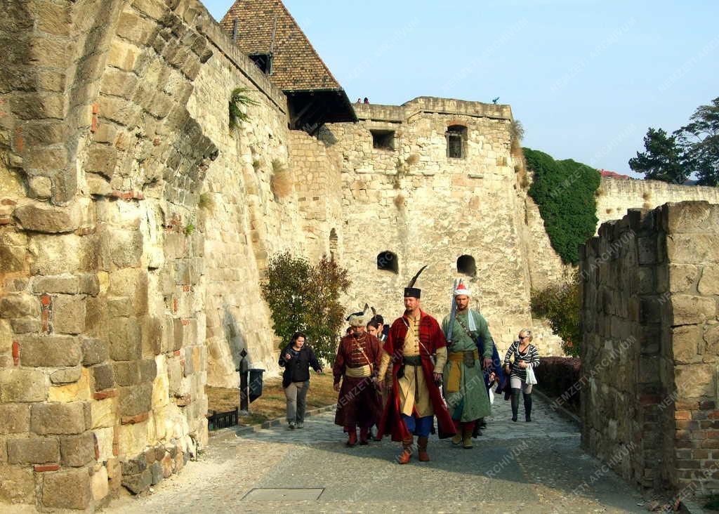 Táj, város - Eger - Városkép 