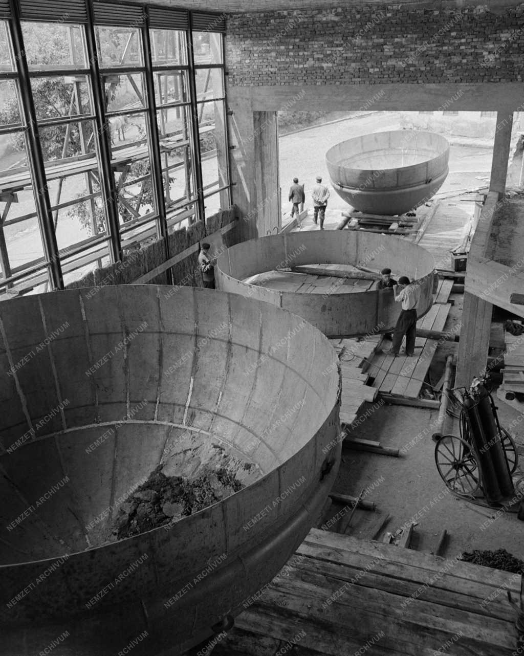 Élelmiszeripar - Fejlesztés a pécsi Pannónia Sörgyárban