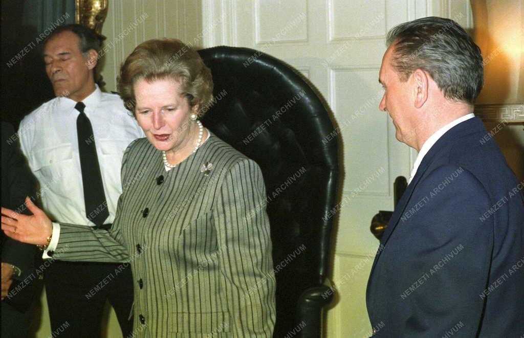 Külpolitika - Grósz Károly Nagy-Britanniában