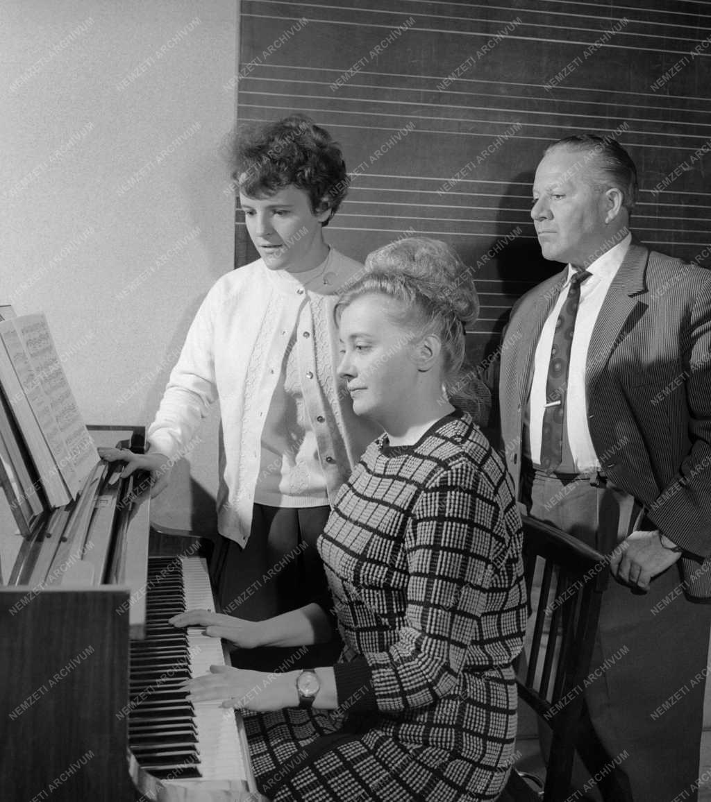 Kultúra - Hamari Júlia megnyerte az Erkel Dalversenyt
