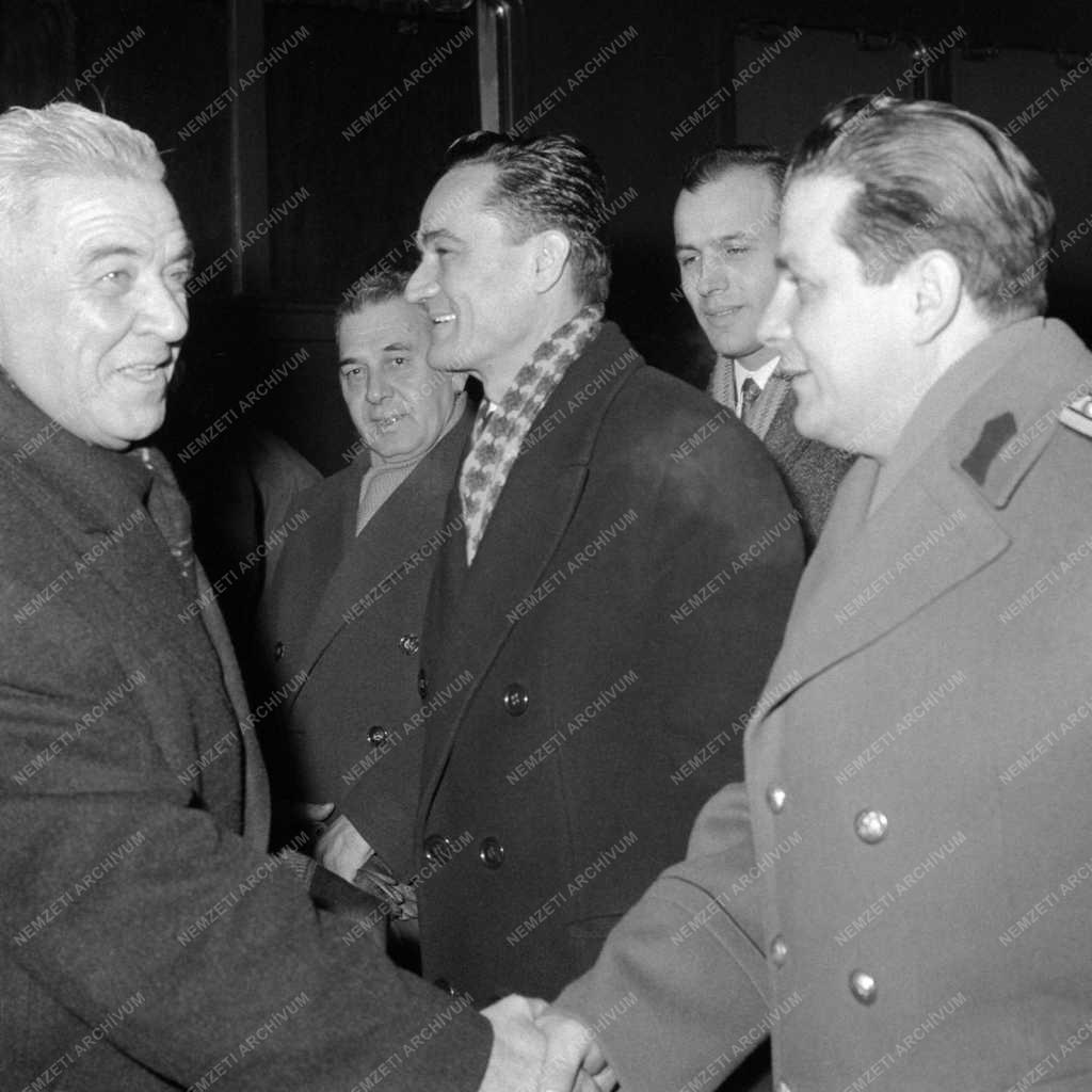 Külkapcsolat - Ion Gheorghe Maurer román miniszterelnök Magyarországon 