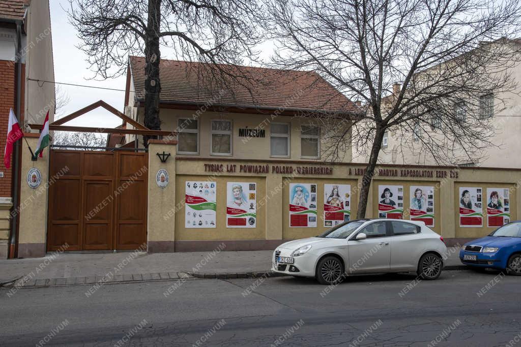 Épületfotó - Budapest - Országos Lengyel Önkormányzat