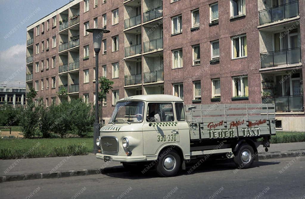Közlekedés - Szolgáltatás - Tehertaxi