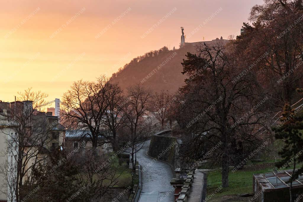 Városkép - Budapest - Napfelkelte