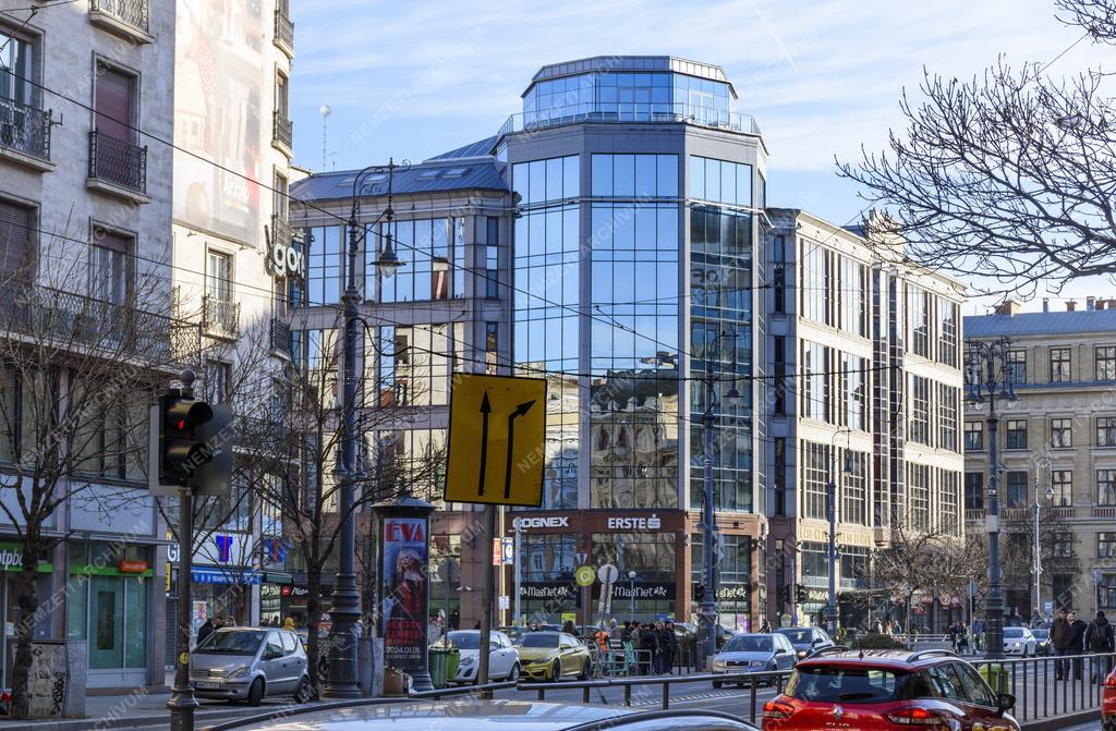 Városkép - Budapest - East-West Business Center Irodaház