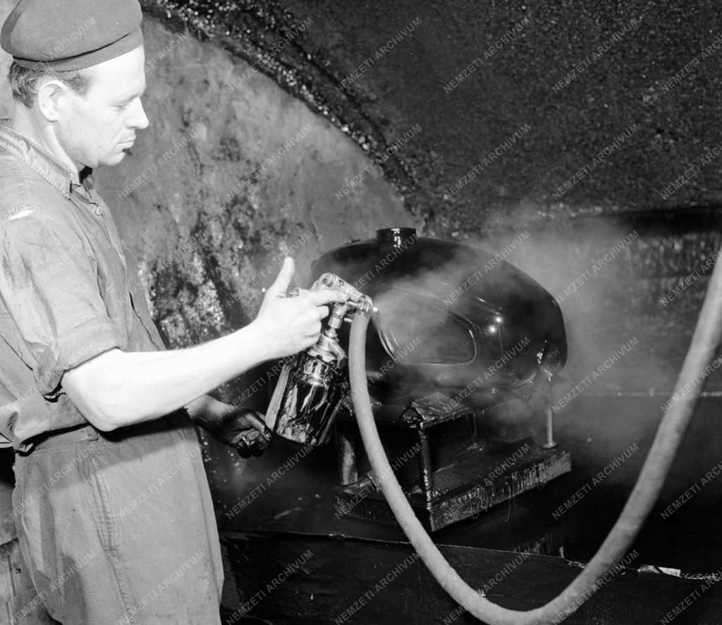 Járműipar - Csepel Vas-és Fémművek