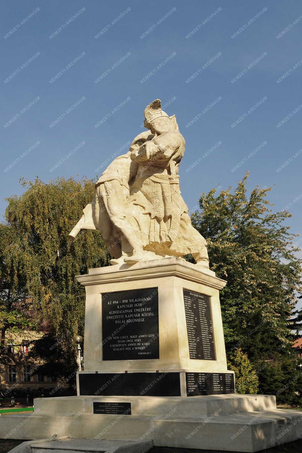 I. világháborús emlékmű Kapuváron