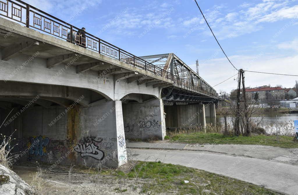 Közlekedés - Budapest - Gubacsi híd