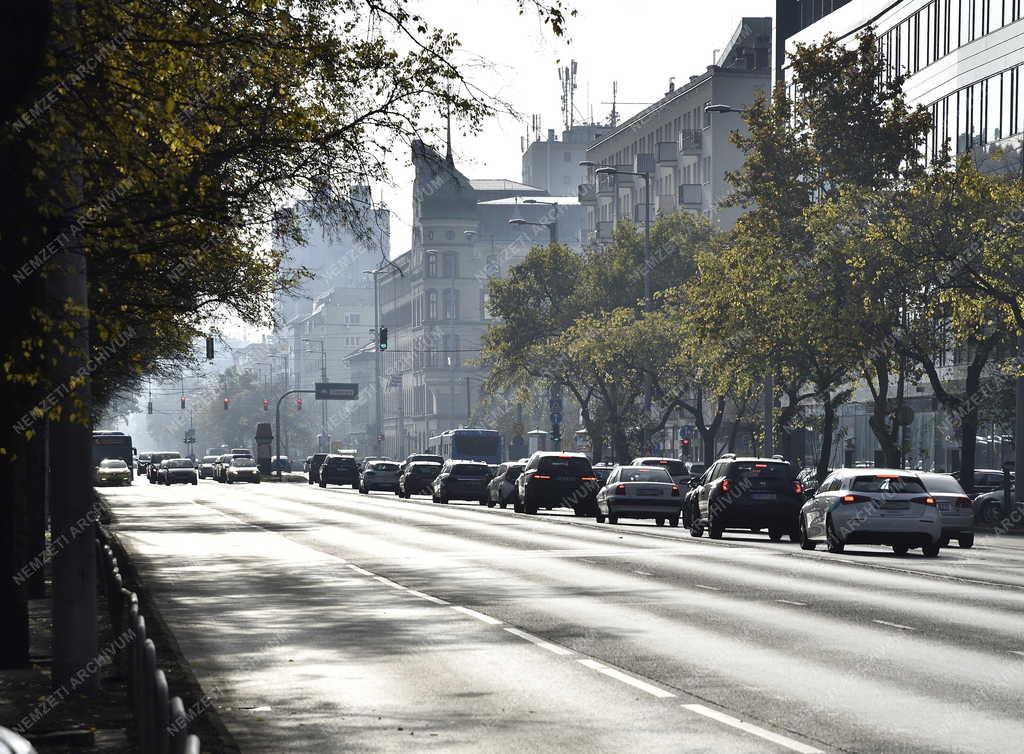 Városkép - Budapest - Váci út