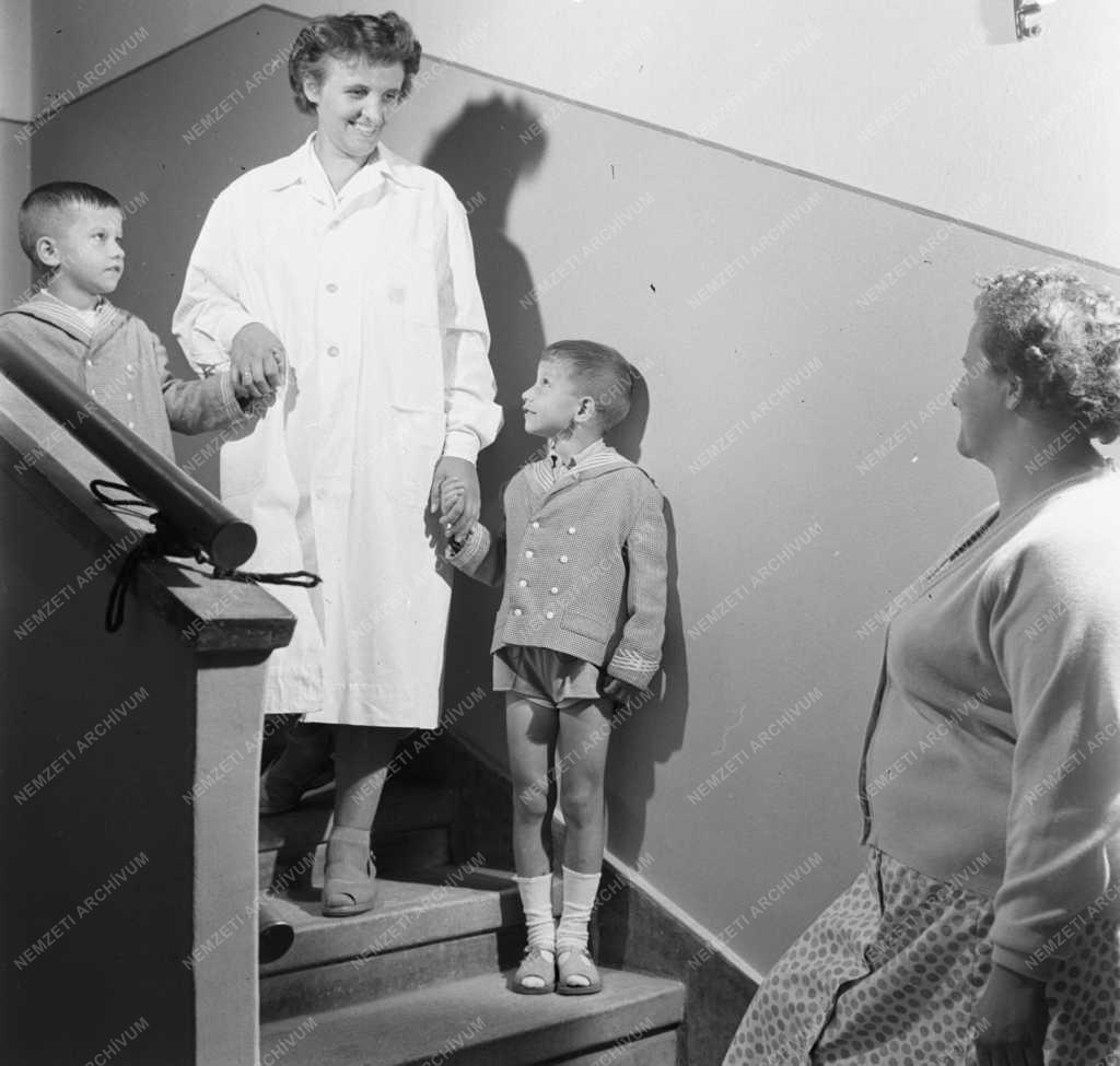 Életkép - Egy munkásasszony hétköznapjai