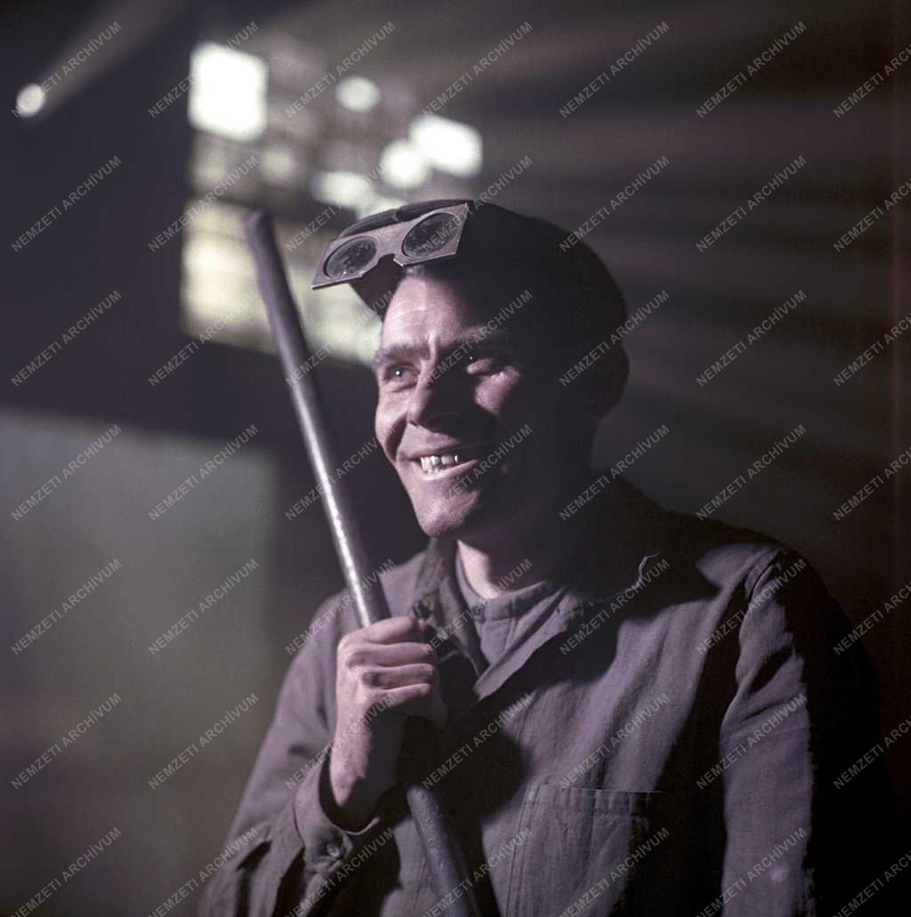 Nehézipar - Lenin Kohászati Művek