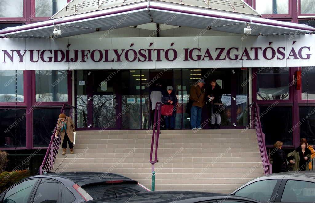Szociális ellátás - Budapest - A Nyugdíjfolyósító Igazgatóság
