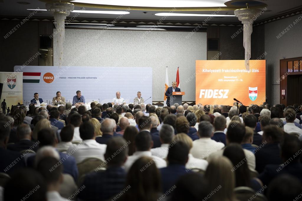 A Fidesz-KDNP kihelyezett frakcióülése Balatonfüreden