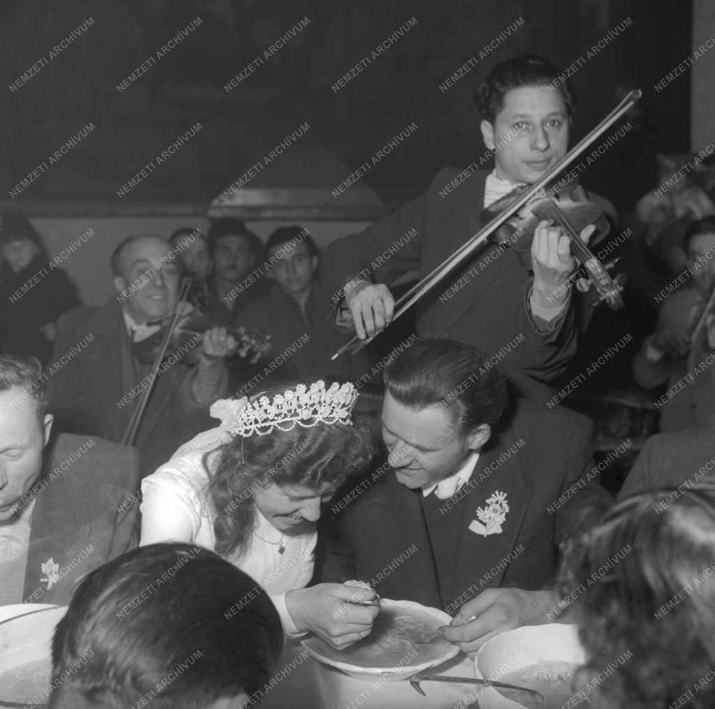 Borsod m. tsz. lakodalom