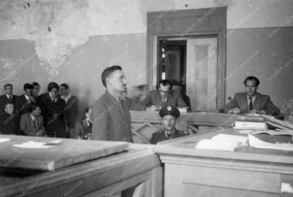 Igazságszolgáltatás - Bíróság - Gyújtogató tárgyalása